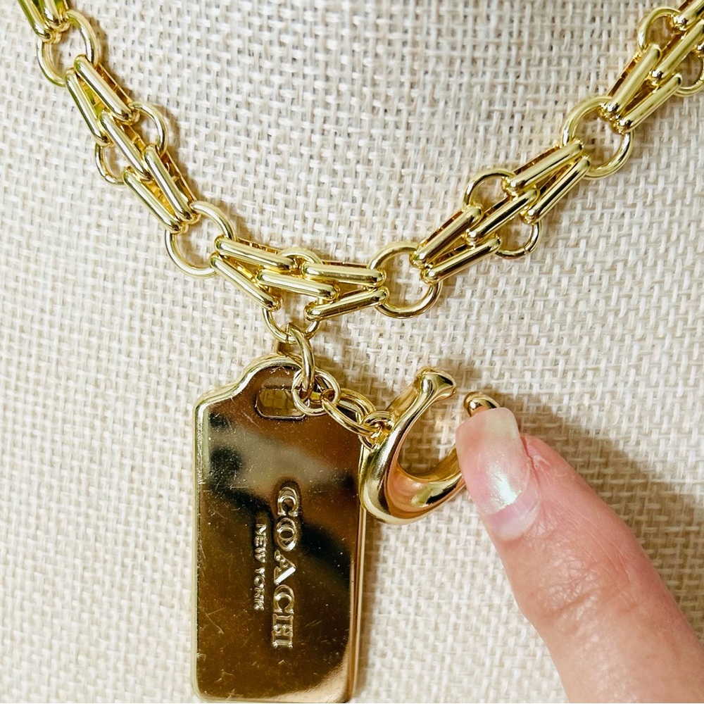 Coach Gold Handtag Signature C Charm Chain Necklace - Picture 5 of 8